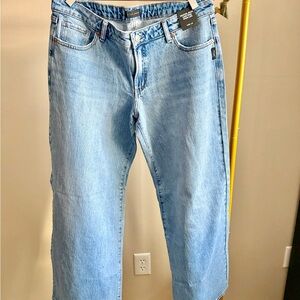 NWT Silver Jeans Light Blue Flare & Wide Leg Skater Jeans